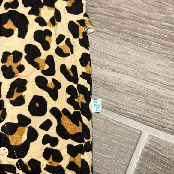 NWOT Posh Peanut size 12-18 months - Picture 2 of 3